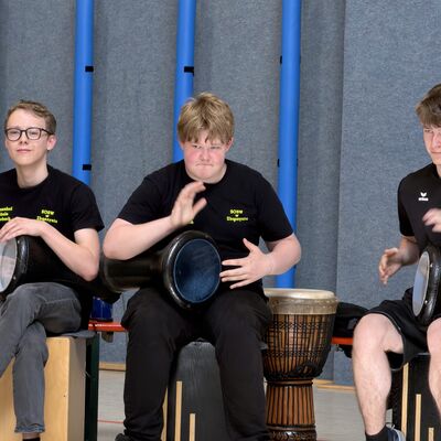 Die Sch&uuml;ler sind voll konzentriert