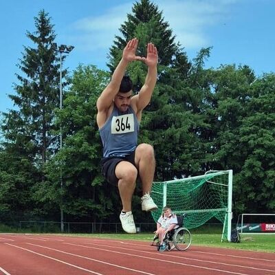 Mahmoud Daksi beim Weitsprung